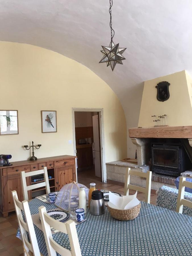 Saint-Paulet-de-Caisson Les Yourtes De Provence מראה חיצוני תמונה