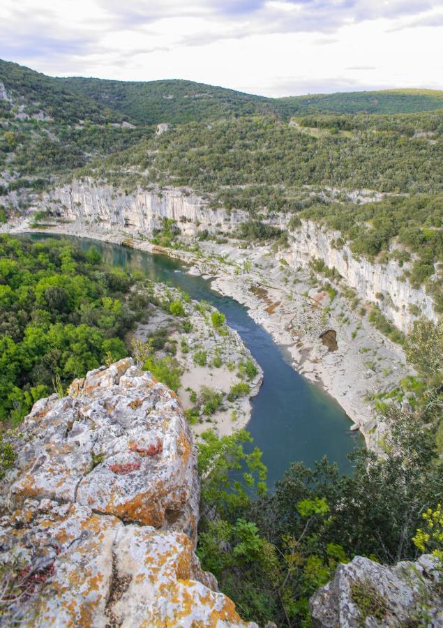 Saint-Paulet-de-Caisson Les Yourtes De Provence מראה חיצוני תמונה