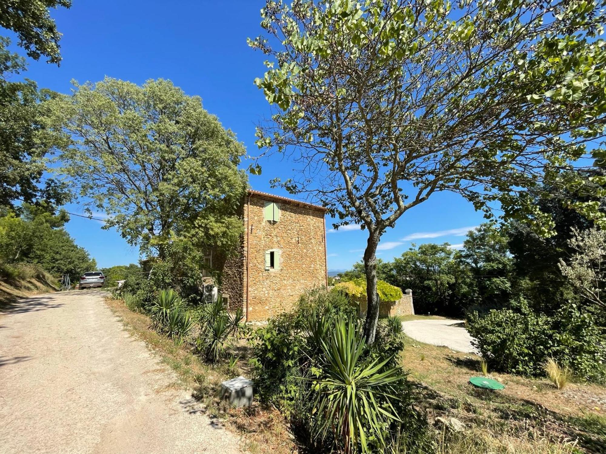 Saint-Paulet-de-Caisson Les Yourtes De Provence מראה חיצוני תמונה